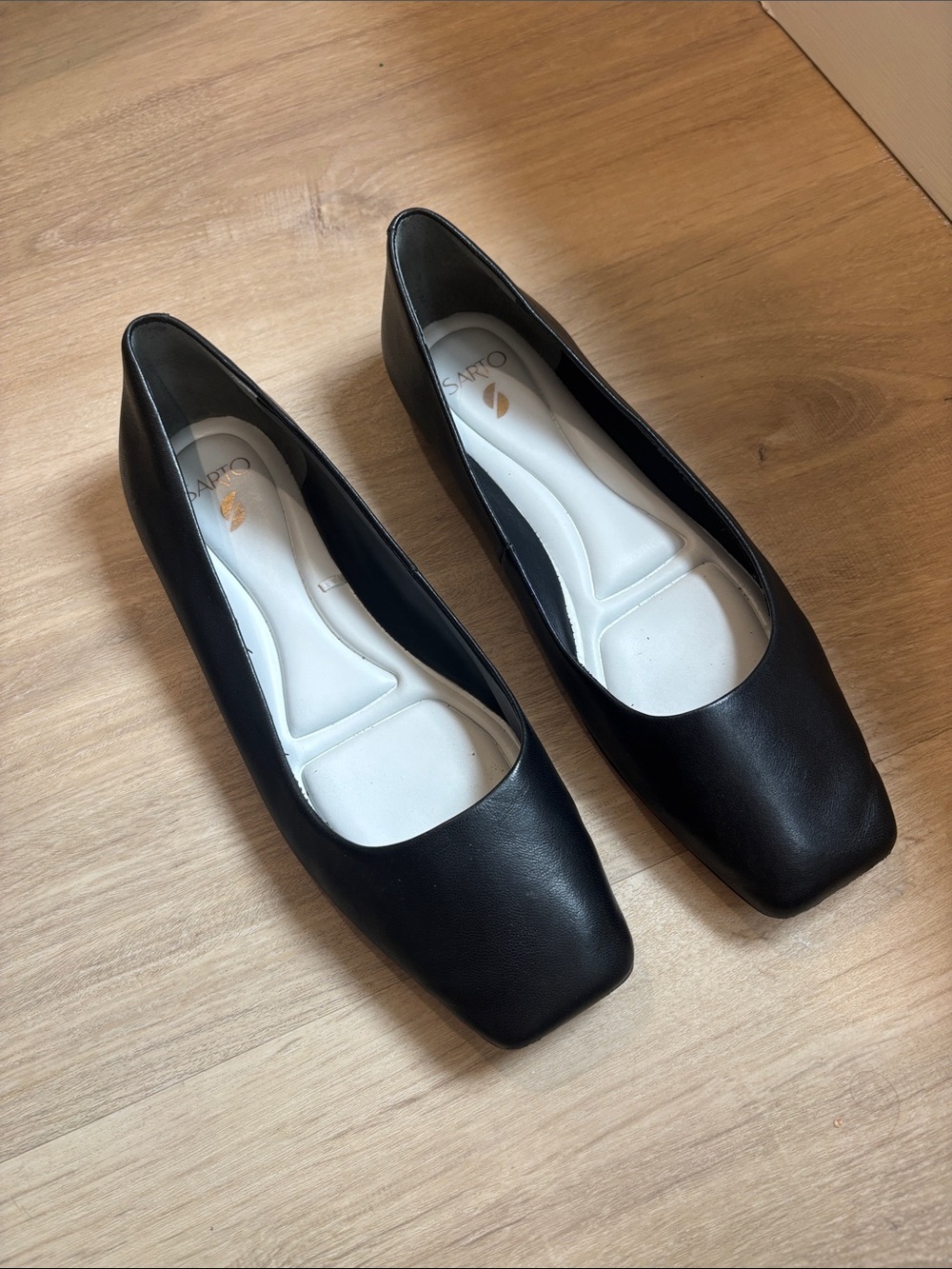 SARTO By Franco Sarto Black Square-Toe Ballet Flats